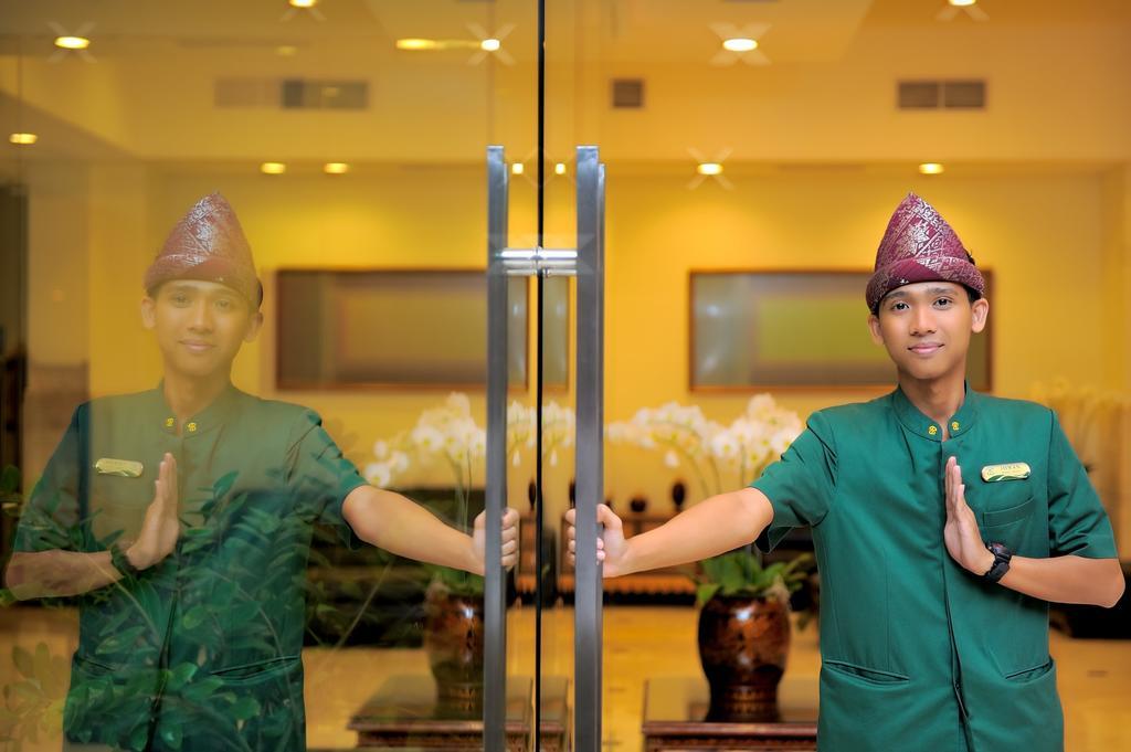 Sintesa Peninsula Hotel Palembang Luaran gambar