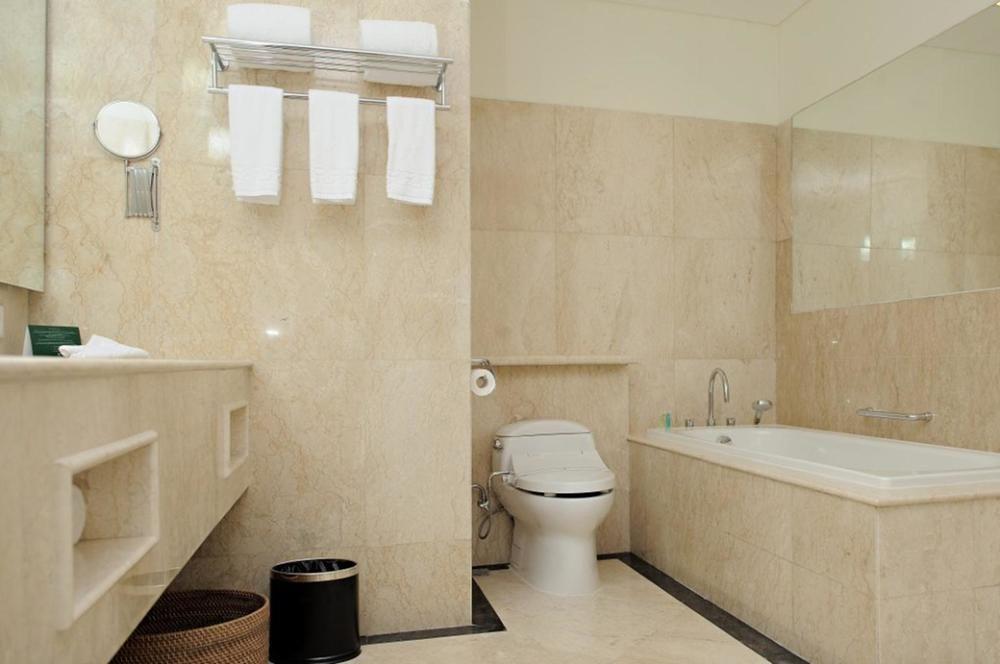 Sintesa Peninsula Hotel Palembang Luaran gambar