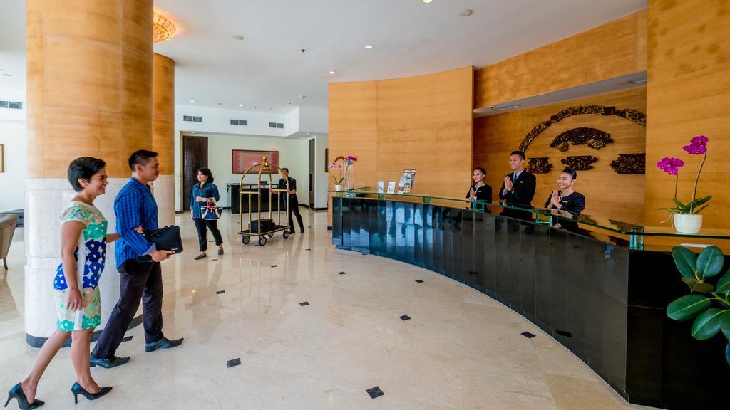 Sintesa Peninsula Hotel Palembang Luaran gambar