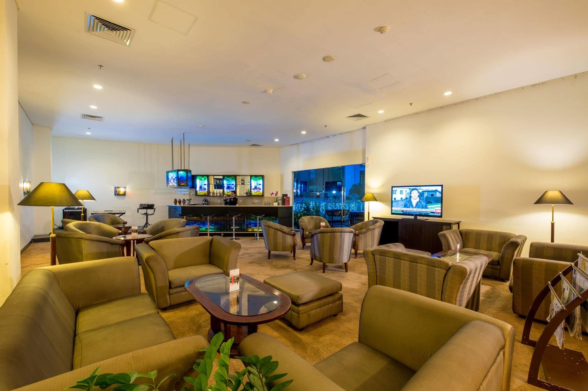 Sintesa Peninsula Hotel Palembang Luaran gambar